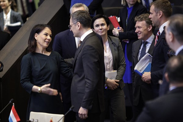 Annalena Baerbock, Federal Foreign Minister, and Dmytro Kuleba, Foreign Minister of Ukraine, photographed in front of the start of a meeting of the North Atlantic Ukraine Council in the format of the Foreign Ministers of the States Parties and Ukraine. Brussels, 04.04.2024. Photographed on behalf of the Federal Foreign Office