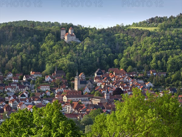 View of the town of Treffurt in the Werra Valley and Normannstein Castle in the evening light, Treffurt, Thuringia, Germany, Europe