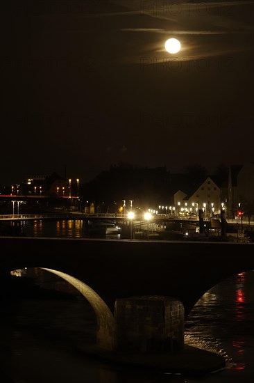 Regensburg, view to the Stone Bridge, full moon, Bavaria, Germany, Europe