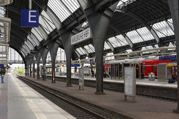 Journey to Marseille, platform with waiting trains under a modern canopy construction, Marseille, Departement Bouches-du-Rhone, Region Provence-Alpes-Cote d'Azur, France, Europe