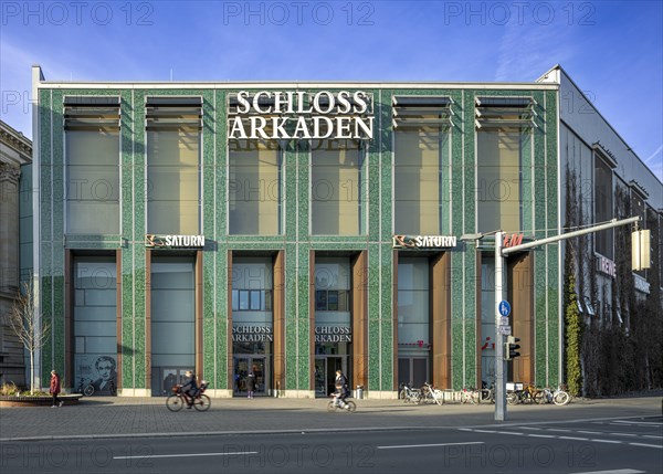 Schloss arcades, shopping centre behind the reconstructed facade of the old residential palace, Braunschweig, Lower Saxony, Germany, Europe