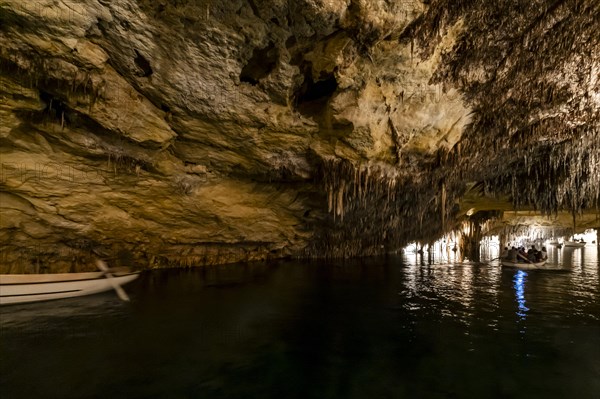 Amazing photos of Drach Caves in Mallorca, Spain, Europe