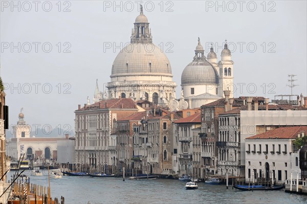 Grand Canal, in the background the church of Santa Maria della Saluti, view of the Grand Canal with domes and boats, a typical picture of Venice, Venice, Veneto, Italy, Europe