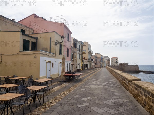 Promenade, fortress wall of Alghero, Sardinia, Italy, Europe