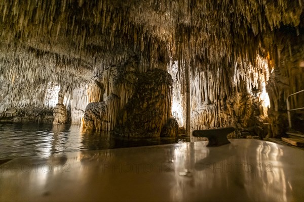 Amazing photos of Drach Caves in Mallorca, Spain, Europe