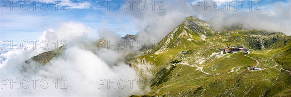 Hoefatsblick station on the Nebelhorn behind the Nebelhorn, 2224m, Allgaeu Alps, Allgaeu, Bavaria, Germany, Europe