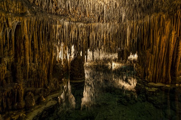 Amazing photos of Drach Caves in Mallorca, Spain, Europe