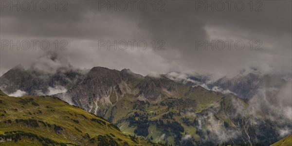 Panorama from Zeigersattel to Hoefats 2259m, Allgaeu Alps, Allgaeu, Bavaria, Germany, Europe