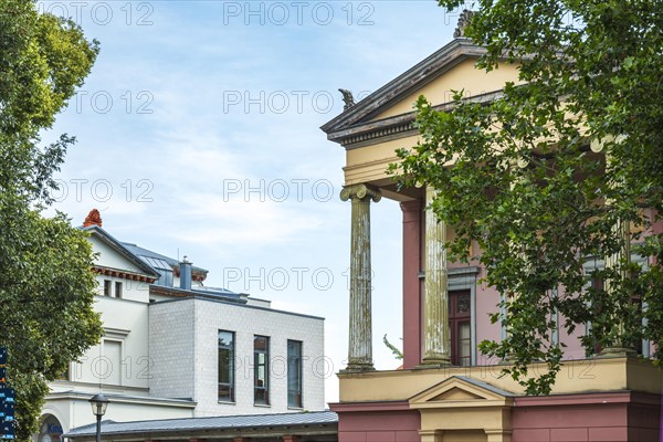 Reading Museum, a neoclassical building modelled on an ancient Greek temple, on Goetheplatz in the city centre of Weimar, Thuringia, Germany, Europe