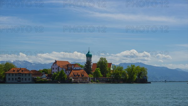 Baroque Church of St George and Castle, moated castle, Lake Constance, Bavaria, Germany, Europe