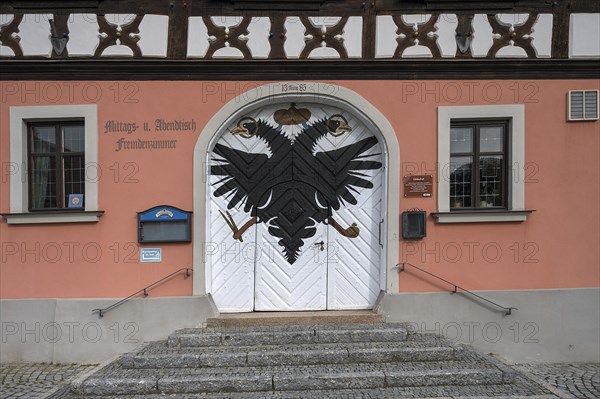 Entrance portal to the historic Obleyhof inn, built around 1750, Marktpl. 1, Baunach, Upper Franconia, Bavaria, Germany, Europe