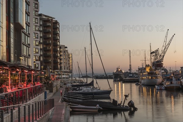 Modern apartment blocks by the marina, Tjuvholmen, Aker Brygge, Oslo, Norway, Europe