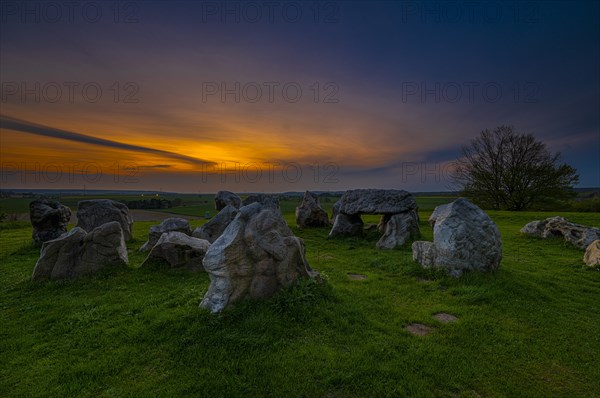 Luebbensteine, two megalithic tombs from the Neolithic period around 3500 BC on the Annenberg near Helmstedt, here the southern tomb A (Sprockhoff no. 316) at sunset, Helmstedt, Lower Saxony, Germany, Europe