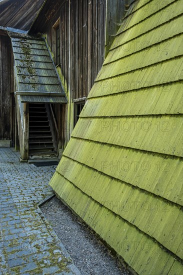 Reinersdorfer Schrotholzkirche Sankt Hedwig, a heritage-protected building from 1753 in Komorzno (Reinersdorf), Gmina Wolczyn, Kluczbork district, Opole voivodeship, Poland, Europe