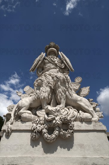 Ancient symbols such as armour, shields, insignia and lions, in front of the staircase to the Gloriette, built in 1775, Schoenbrunn Palace Park, Schoenbrunn, Vienna, Austria, Europe