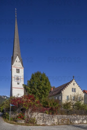 Old parish church of St Martin, Partenkirchen district, Garmisch-Partenkirchen, Werdenfelser Land, Upper Bavaria, Bavaria, Germany, Europe