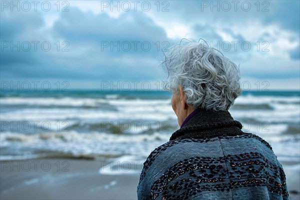 Back view of senior woman at beach. KI generiert, generiert, AI generated