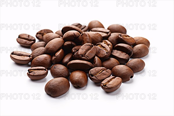 Coffee beans on white background. KI generiert, generiert, AI generated