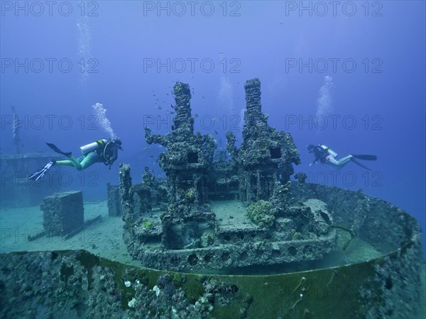 Superstructure on the wreck of the USS Spiegel Grove, dive site John Pennekamp Coral Reef State Park, Key Largo, Florida Keys, Florida, USA, North America