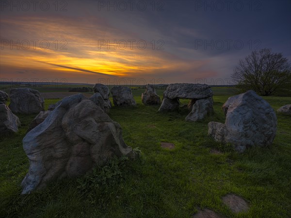 Luebbensteine, two megalithic tombs from the Neolithic period around 3500 BC on the Annenberg near Helmstedt, here the southern tomb A (Sprockhoff no. 316) at sunset, Helmstedt, Lower Saxony, Germany, Europe