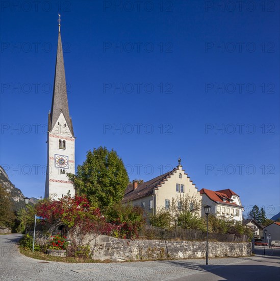 Old parish church of St Martin, Partenkirchen district, Garmisch-Partenkirchen, Werdenfelser Land, Upper Bavaria, Bavaria, Germany, Europe