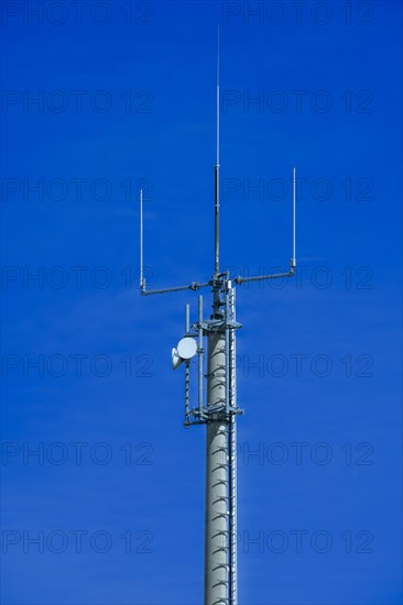 Mobile phone mast near the Avacon substation Helmstedt, Helmstedt, Lower Saxony, Germany, Europe