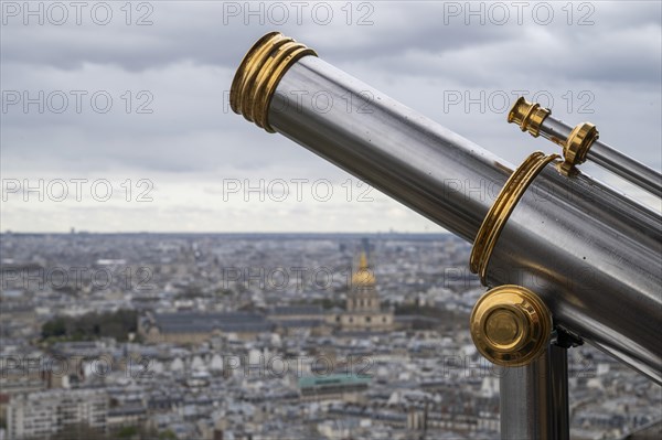 Telescope, Eiffel Tower, in the background Invalides Cathedral, Paris, Ile-de-France, France, Europe