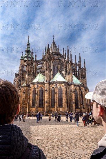 Sightseeing, Church, Cathedral, Cathedral, Sightseeing, City tour, Exterior view of St Vitus Cathedral, Prague Castle, Prague, Czech Republic, Europe