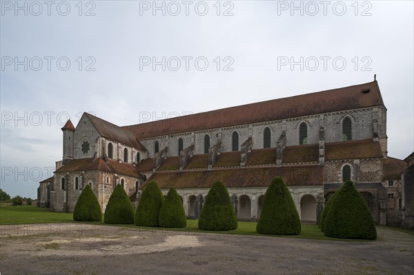 Former Cistercian monastery Pontigny, Pontigny Abbey was founded in 1114, Pontigny, Bourgogne, France, Europe