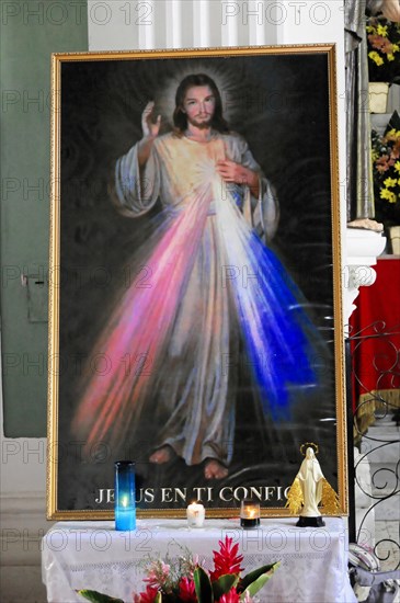 Church Iglesia de Guadalupe, built 1624 -1626, Granada, Nicaragua, painting of Jesus with the inscription 'Jesus I trust in you' under colourful rays of light, Central America, Central America -, Central America