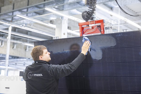 Sunmaxx PVT is a new innovative developer of photovoltaic thermal solar modules. The Fraunhofer ISE has confirmed an overall efficiency of 80% for the PX-1 premium module. The innovation is the combination of photovoltaics and solar thermal energy in one element, Ottendorf-Okrilla, Saxony, Germany, Europe