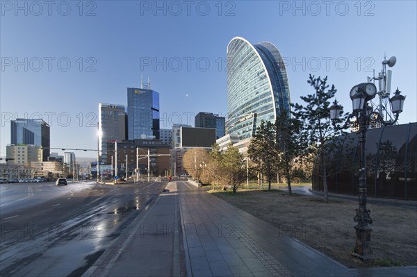 Morning sun at the Blue Sky Tower on Sukhbaatar Square, Chinggis Square in the capital Ulaanbaatar, Ulan Bator, Mongolia, Asia