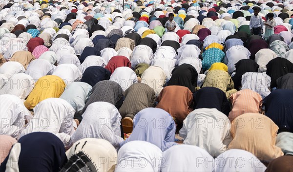 GUWAHATI, INDIA, APRIL 11: Muslims gather to perform Eid al-Fitr prayer at Eidgah in Guwahati, India on April 11, 2024. Muslims around the world are celebrating the Eid al-Fitr holiday, which marks the end of the fasting month of Ramadan