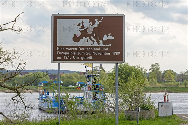 Sign indicating that Germany was divided here until 26 November 1989, Elbfaehre, Neu Bleckede, Lower Saxony, Germany, Europe