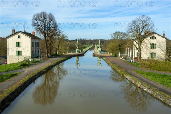 Briare, Canal bridge built by Gustave Eiffel, lateral canal to the Loire above the Loire river, Loiret department, Centre-Val de Loire, France, Europe