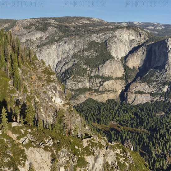 View from Glacier Point into the Yosemite Valley, Yosemite National Park, California, United States, USA, Yosemite National Park, California, USA, North America