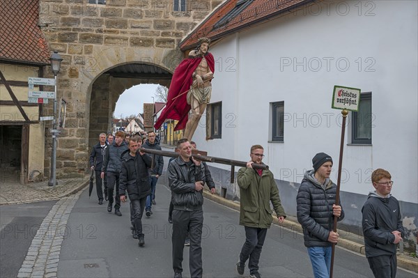 Historic Good Friday procession for 350 years with life-size wood-carved figures from the 18th century, Neunkirchen am Brand, Middle Franconia, Bavaria, Germany, Europe