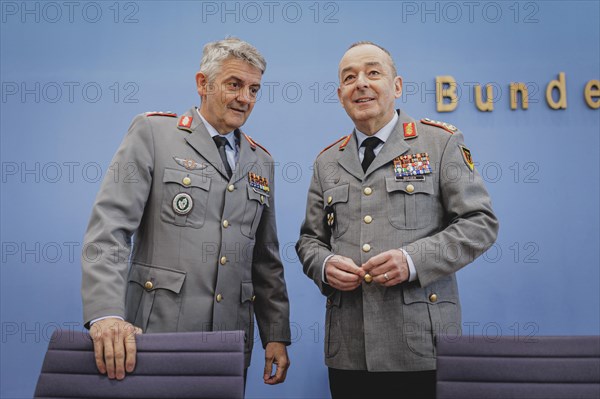 (R-L) General Carsten Breuer, Inspector General of the Bundeswehr, and Lieutenant General Alexander Sollfrank, Commander of the Joint Support and Enabling Command (JSEC), at a federal press conference on the military exercise 'Quadriga' in Berlin, 22 April 2024