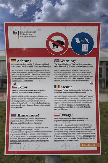 Warning sign of the Federal Government for nutrition against discarded food at car parks on the A 9 motorway, Thuringia, Germany, Europe