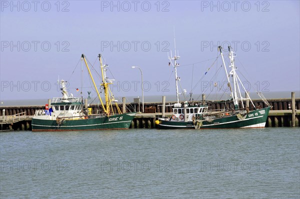 List, harbour, Sylt, North Frisian Island, Schleswig Holstein, fishing boats moored at a wooden jetty in a harbour, Sylt, North Frisian Island, Schleswig-Holstein, Germany, Europe