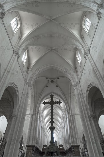 Ribbed vault in the former Cistercian monastery of Pontigny, Pontigny Abbey was founded in 1114, Pontigny, Bourgogne, France, Europe