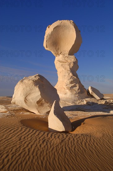 Egypt, White Desert, bizarre sandstone cliffs, Middle East, Africa