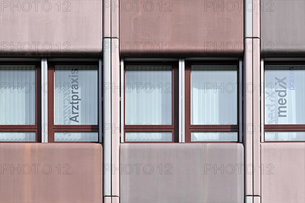 Facade lettering medical practice