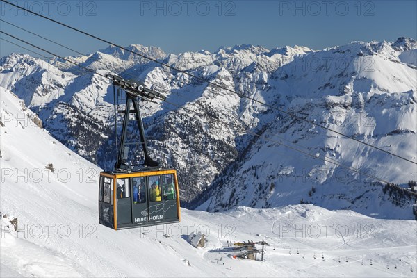 Nebelhorn cable car from the summit station (2224m) to the Hoefatsblick station, Oberstdorf, Allgaeu, Swabia, Bavaria, Germany, Oberstdorf, Bavaria, Germany, Europe