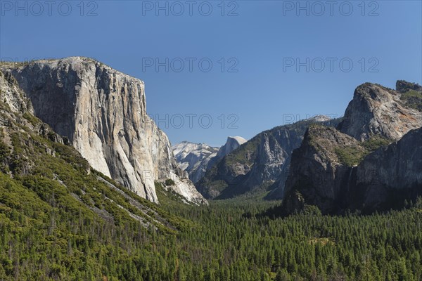 Tunnel View, Yosemite Valley with El Capitan, Yosemite National Park, California, United States, USA, Yosemite National Park, California, USA, North America