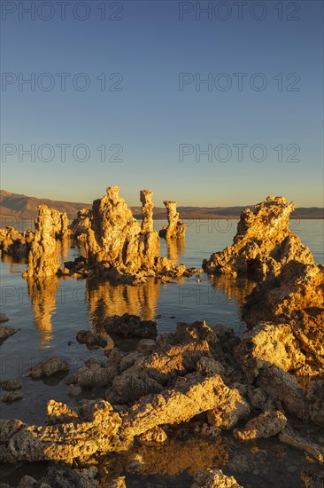 Tufa formations at Mono Lake, Mono Lake Tufa State Reserve, California, USA, Mono Lake Tufa State Reserve, California, USA, North America