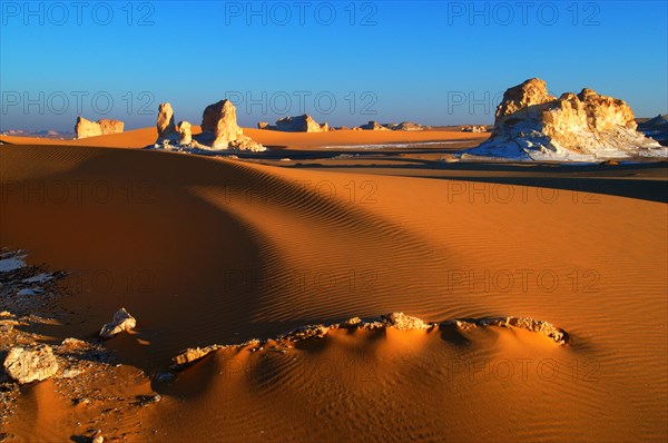 Egypt, White Desert, bizarre sandstone cliffs, Middle East, Africa