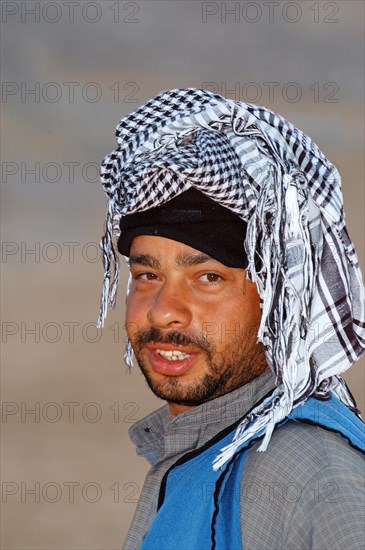 Egypt, White Desert, bizarre sandstone cliffs, Bedouin, Middle East, Africa