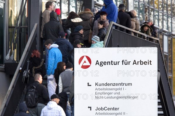 Queue at the employment agency in Berlin Lichtenberg, 03.03.2015, Berlin, Berlin, Germany, Europe