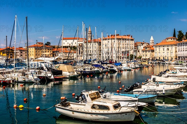 Harbour basin, harbour town of Piran on the Adriatic coast with Venetian flair, Slovenia, Piran, Slovenia, Europe